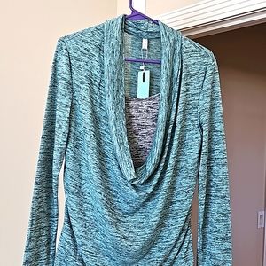 Long sleeve light shirt, blouse. Layered look. Size L